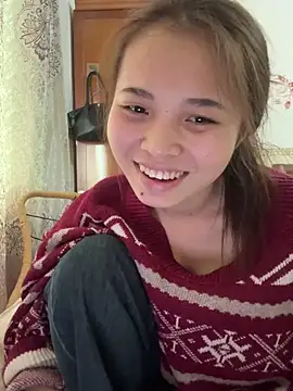 Snapshot of aaaaawhate chatting on 02/18/26, 06:31 aaaaawhate online show from 02/18/26, 06:31