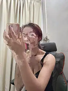 Snapshot of aaaaawhate chatting on 03/01/26, 04:58 aaaaawhate online show from 03/01/26, 04:58