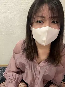 Snapshot of Rui_87 chatting on 03/13/26, 02:07 Rui 87 online show from 03/13/26, 02:07