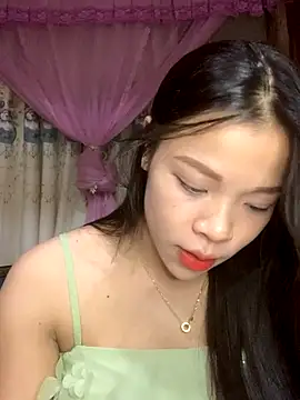 Snapshot of Duck_dona chatting on 10/31/25, 11:55 Duck dona online show from 10/31/25, 11:55