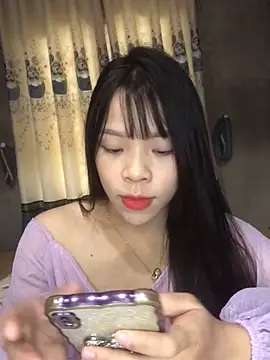 Snapshot of Duck_dona chatting on 11/12/25, 02:01 Duck dona online show from 11/12/25, 02:01