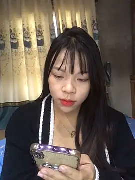 Snapshot of Duck_dona chatting on 11/13/25, 02:21 Duck dona online show from 11/13/25, 02:21