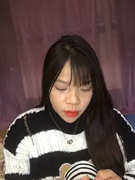 Snapshot of Duck_dona chatting on 11/18/25, 03:05 Duck dona online show from 11/18/25, 03:05