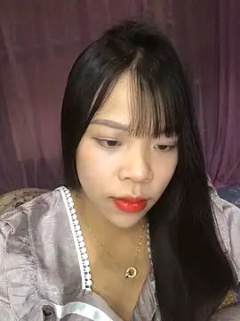 Snapshot of Duck_dona chatting on 11/19/25, 02:06 Duck dona online show from 11/19/25, 02:06