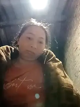 suka-bibi online show from 11/21/25, 01:54