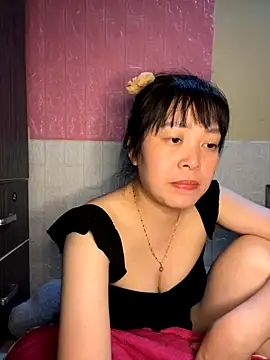 Butterfly kee online show from 10/29/25, 02:52