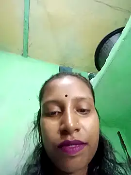 Snapshot of Rutika-G chatting on 10/21/25, 03:13 Rutika-G online show from 10/21/25, 03:13