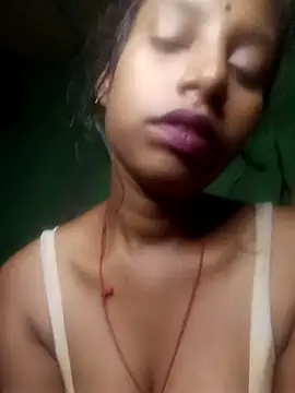 Snapshot of Rutika-G chatting on 10/30/25, 12:12 Rutika-G online show from 10/30/25, 12:12