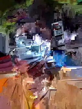 Snapshot of Felicity-204 chatting on 10/19/25, 05:13 Felicity-204 online show from 10/19/25, 05:13