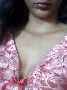 Snapshot of Aaliya_BigBoobs_1 chatting on 04/21/26, 04:34 Aaliya BigBoobs 1 online show from 04/21/26, 04:34