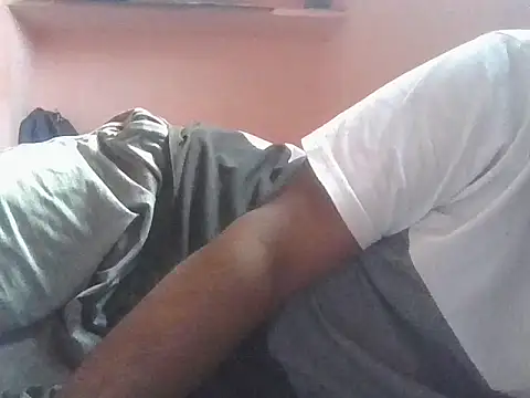 Snapshot of Indianteluguindian chatting on 02/02/26, 09:41 Indianteluguindian online show from 02/02/26, 09:41