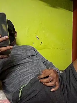 Snapshot of bindasbruno chatting on 11/19/25, 08:20 bindasbruno online show from 11/19/25, 08:20