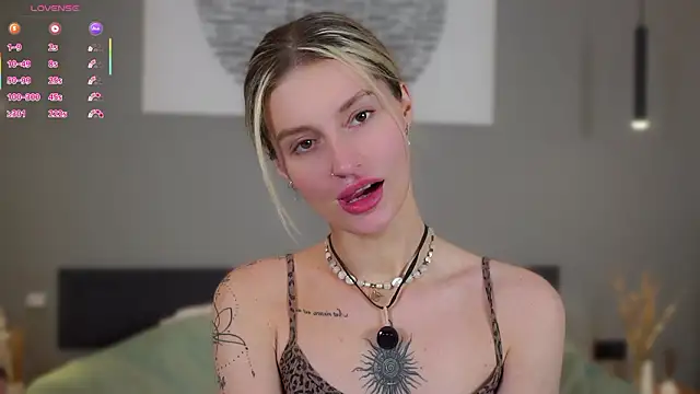 Snapshot of buvei chatting on 03/12/26, 03:07 buvei online show from 03/12/26, 03:07