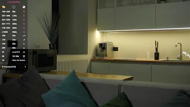 Snapshot of buvei chatting on 04/16/26, 02:07 buvei online show from 04/16/26, 02:07