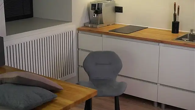 Snapshot of buvei chatting on 04/19/26, 06:10 buvei online show from 04/19/26, 06:10