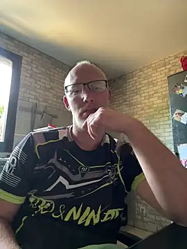 Cedric7653 online show from 06/01/26, 05:42