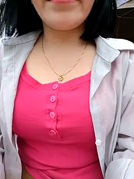 Mina-02 online show from 03/21/26, 09:36