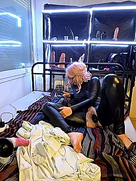 LunaXshade online show from 01/11/26, 01:05