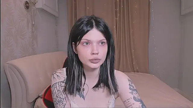 KeepMeOut online show from 10/21/25, 10:27