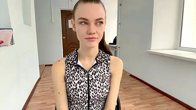 xoxo Rachel online show from 10/22/25, 08:14