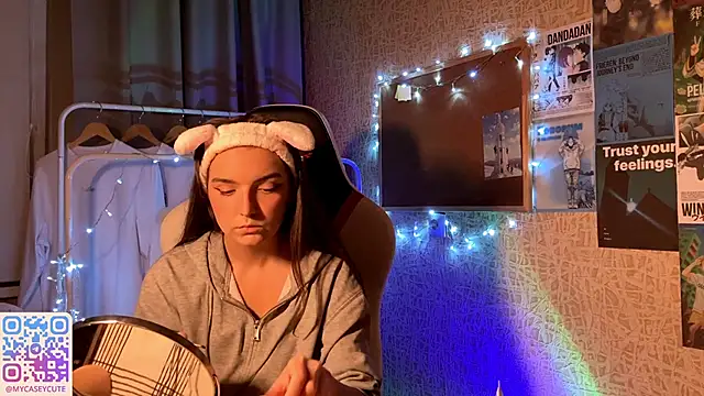 Caseycute online show from 10/21/25, 11:38