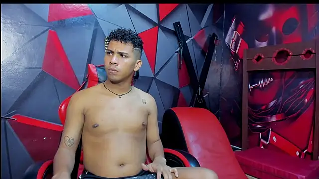 Raphael Latin online show from 10/28/25, 04:16