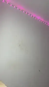 Snapshot of NikitaDragunXXX chatting on 03/22/26, 07:39 NikitaDragunXXX online show from 03/22/26, 07:39