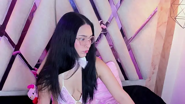 Snapshot of Isa_doux chatting on 04/08/26, 03:39 Isa doux online show from 04/08/26, 03:39