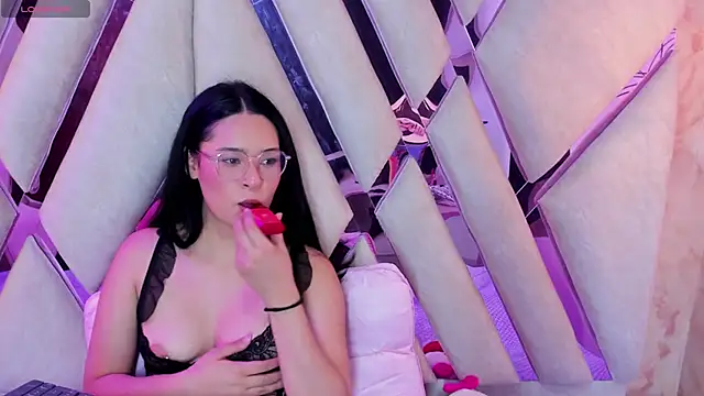 Snapshot of Isa_doux chatting on 04/10/26, 03:45 Isa doux online show from 04/10/26, 03:45