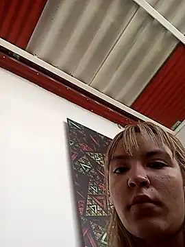 Snapshot of celeste_83 chatting on 10/23/25, 06:17 celeste 83 online show from 10/23/25, 06:17