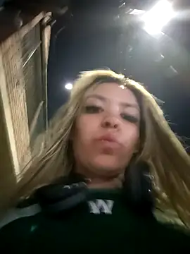 Snapshot of celeste_83 chatting on 11/28/25, 12:13 celeste 83 online show from 11/28/25, 12:13