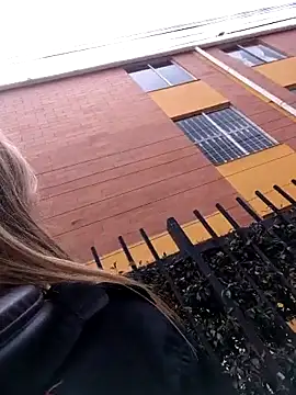 Snapshot of celeste_83 chatting on 12/04/25, 04:48 celeste 83 online show from 12/04/25, 04:48