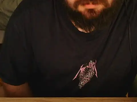Snapshot of moneyman_11 chatting on 07/18/26, 04:33 moneyman 11 online show from 07/18/26, 04:33