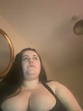 Snapshot of Maya_29x chatting on 04/13/26, 11:10 Maya 29x online show from 04/13/26, 11:10