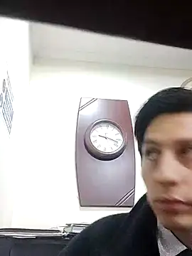 Snapshot of Carriata_larry chatting on 10/24/25, 02:19 Carriata larry online show from 10/24/25, 02:19