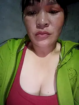 chipu06 online show from 10/31/25, 11:44