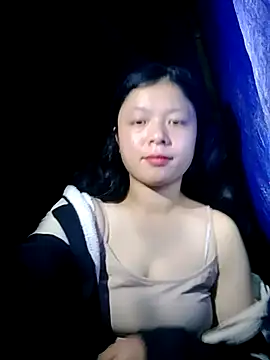 lisa-bae00 online show from 11/04/25, 10:42