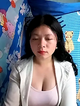 lisa-bae00 online show from 02/26/26, 11:48