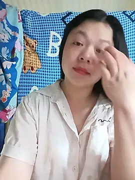 Snapshot of lisa-bae00 chatting on 06/29/26, 11:27 lisa-bae00 online show from 06/29/26, 11:27