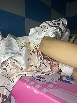 Candy 111 online show from 10/24/25, 05:48