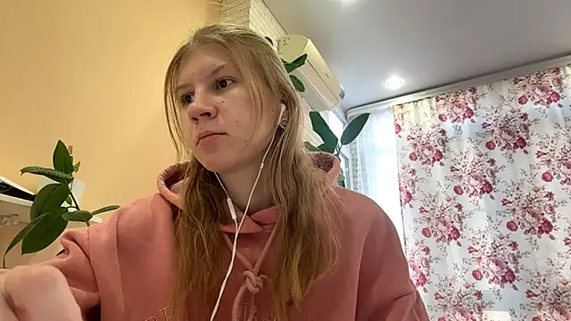 DelailaKaliarik online show from 10/23/25, 01:32