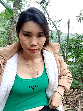 Bear bear0 online show from 11/02/25, 12:57