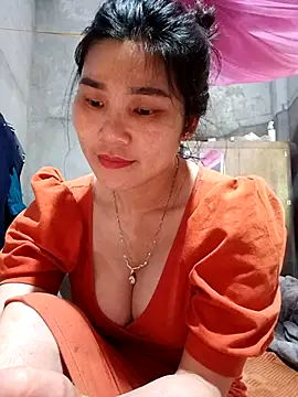 Snapshot of Bear_bear0 chatting on 04/21/26, 03:46 Bear bear0 online show from 04/21/26, 03:46