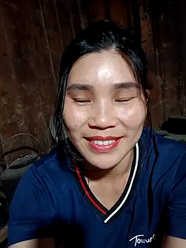 Snapshot of Bear_bear0 chatting on 05/02/26, 12:54 Bear bear0 online show from 05/02/26, 12:54