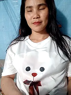 Snapshot of Bear_bear0 chatting on 05/07/26, 02:44 Bear bear0 online show from 05/07/26, 02:44
