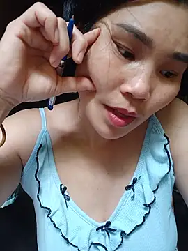Snapshot of Bear_bear0 chatting on 05/15/26, 01:45 Bear bear0 online show from 05/15/26, 01:45