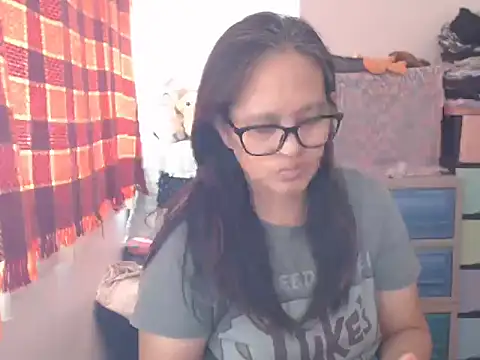 Kinkybela2025 online show from 03/08/26, 02:04