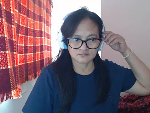 Kinkybela2025 online show from 05/15/26, 11:12