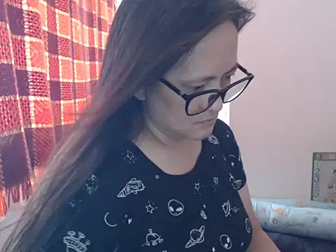 Kinkybela2025 online show from 05/27/26, 02:19