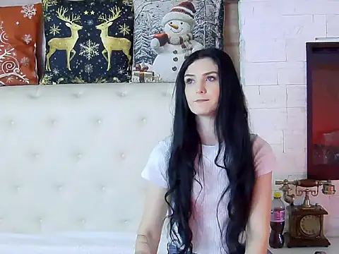 KendraNoir online show from 12/17/25, 06:08